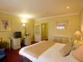 deluxe room 2